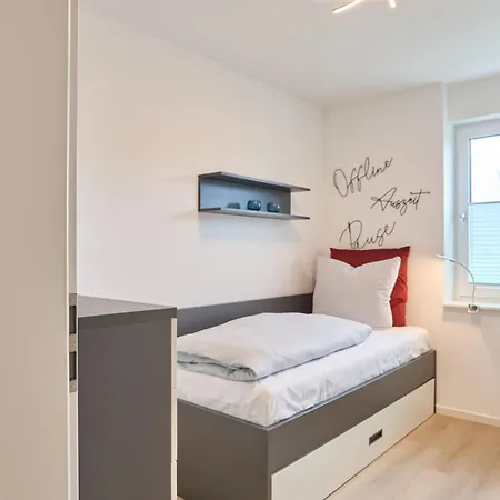 Haffhaus 13c Kapitaenskajuete بيت للعطل *