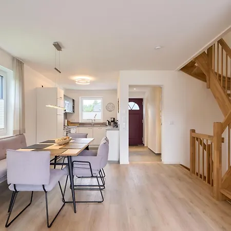 Haffhaus 13c Kapitaenskajuete بيت للعطل