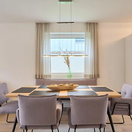 Haffhaus 13c Kapitaenskajuete بيت للعطل *